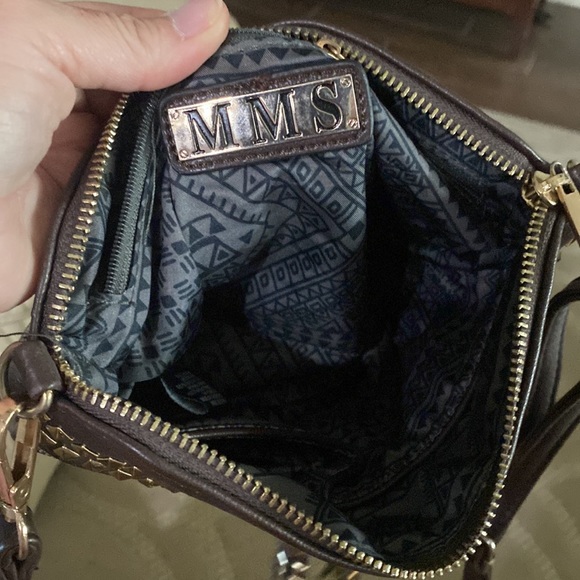 Brown with gold cross body purse - Picture 3 of 3